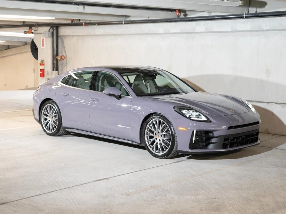 2026 Porsche 976 Panamera - Image 7 of 29