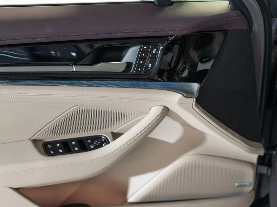 2026 Porsche 976 Panamera - Image 17 of 29