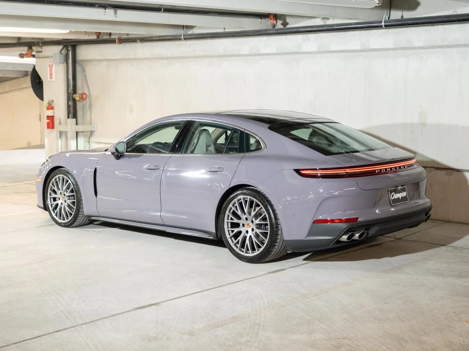 2026 Porsche 976 Panamera - Image 3 of 29