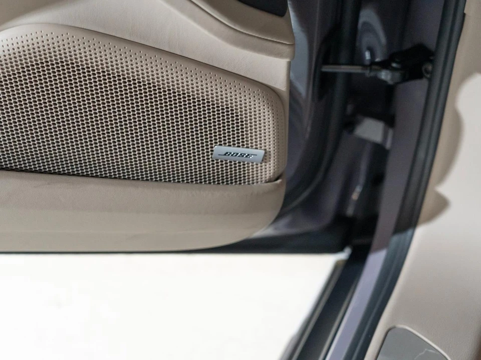 2026 Porsche 976 Panamera - Image 18 of 29