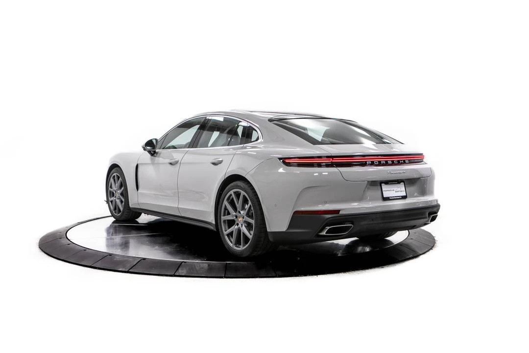 2026 Porsche 976 Panamera - Image 3 of 5