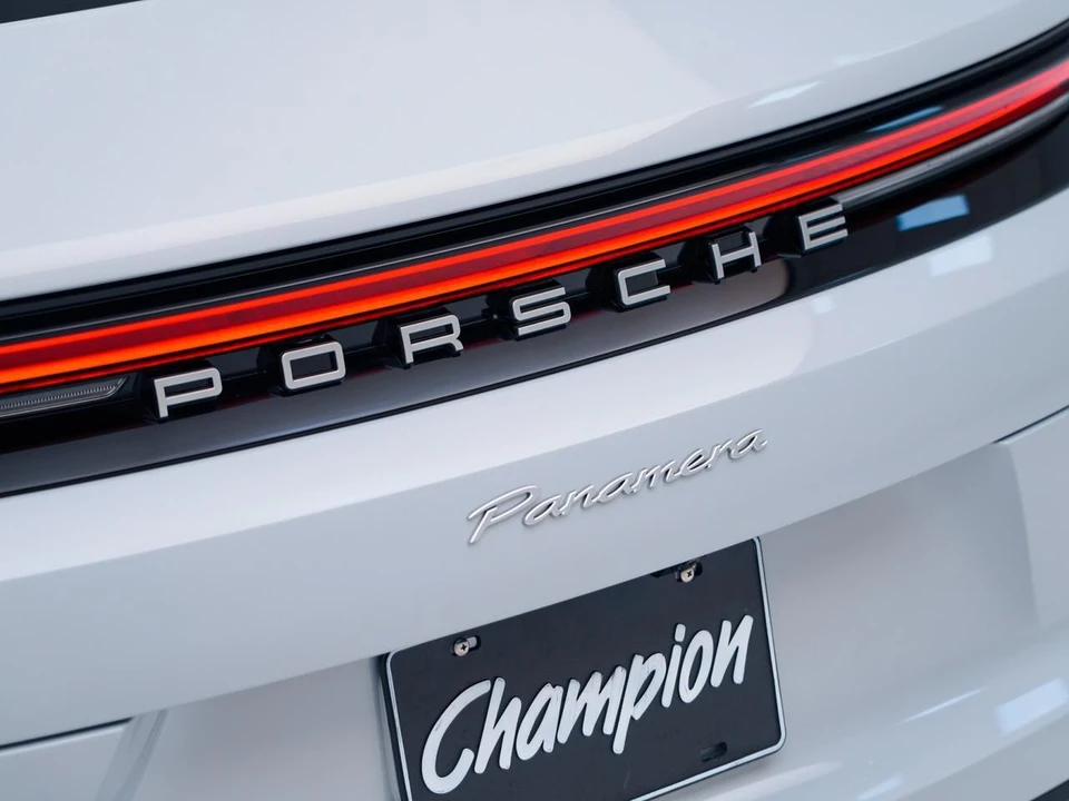 2026 Porsche Panamera - Image 13 of 29
