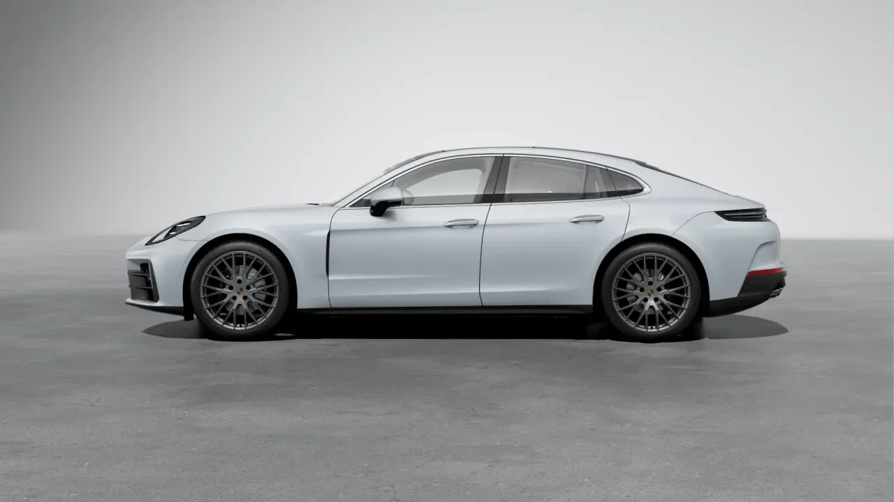 2026 Porsche 976 Panamera - Image 16 of 31