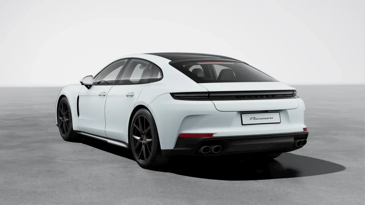 2026 Porsche Panamera - Image 24 of 31
