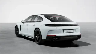 2026 Porsche Panamera - Image 21 of 31