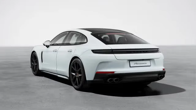 2026 Porsche Panamera - Image 18 of 31