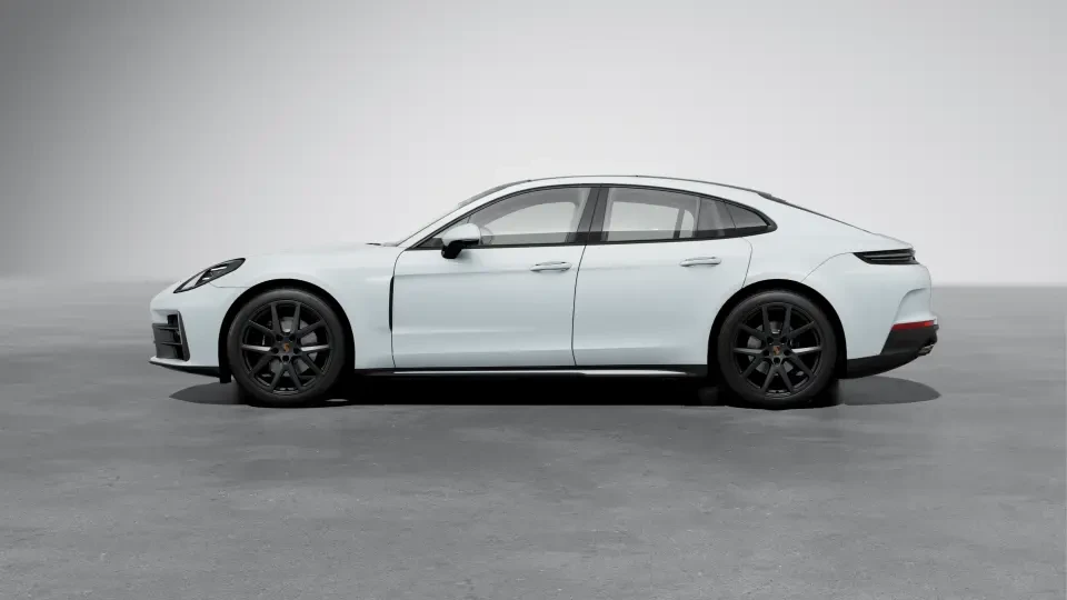 2026 Porsche Panamera - Image 15 of 31