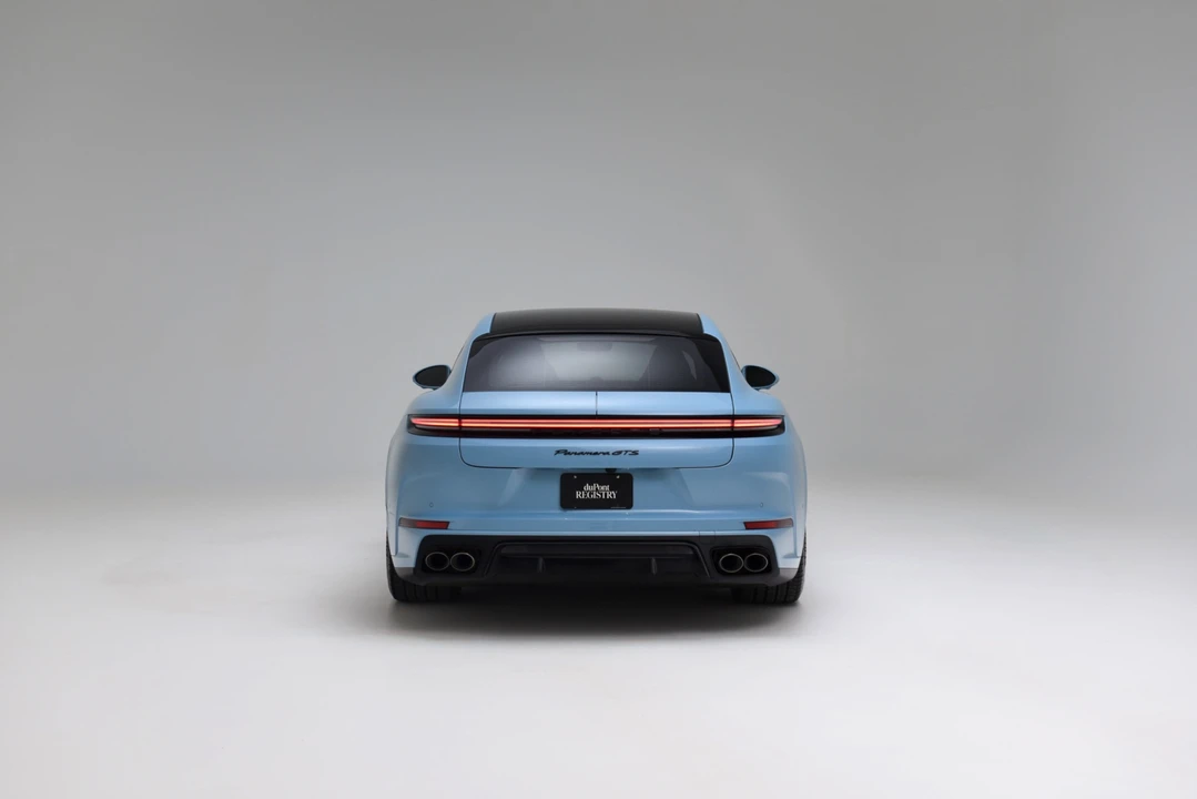 2026 Porsche 976 Panamera - Image 4 of 21
