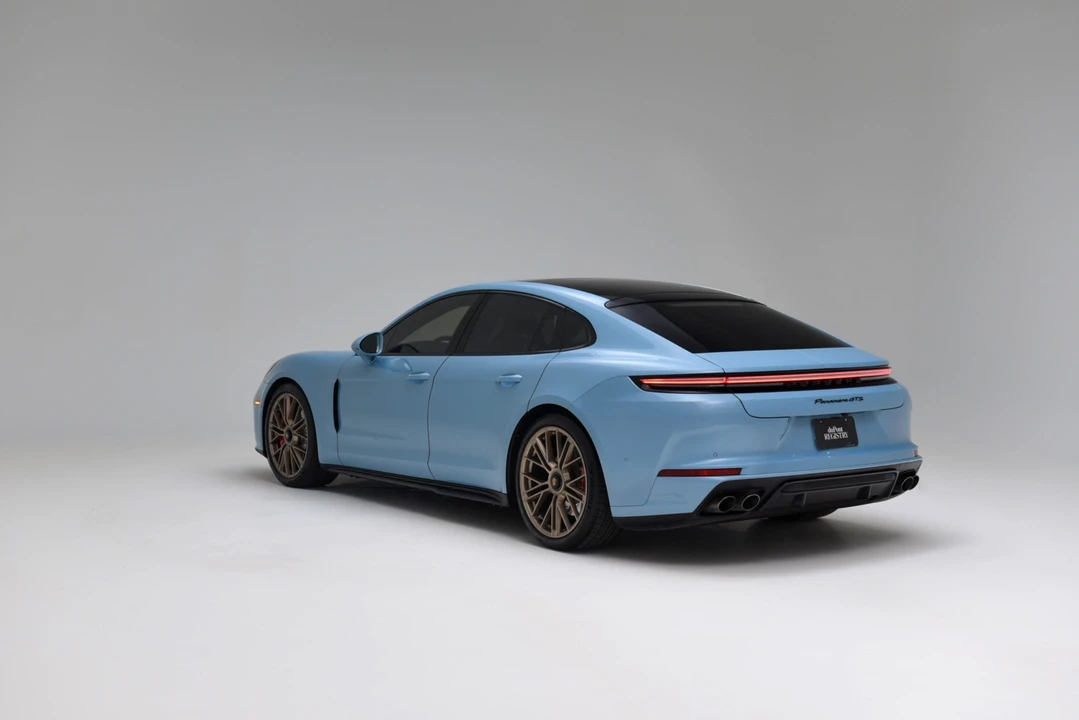 2026 Porsche 976 Panamera - Image 5 of 21