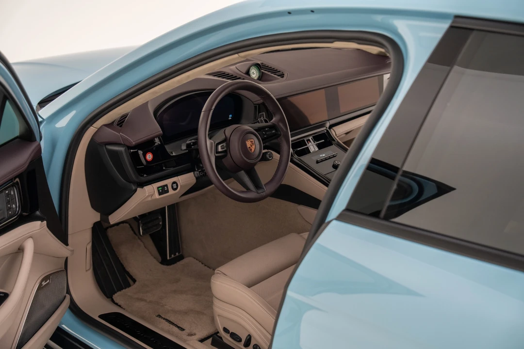 2026 Porsche 976 Panamera - Image 15 of 21