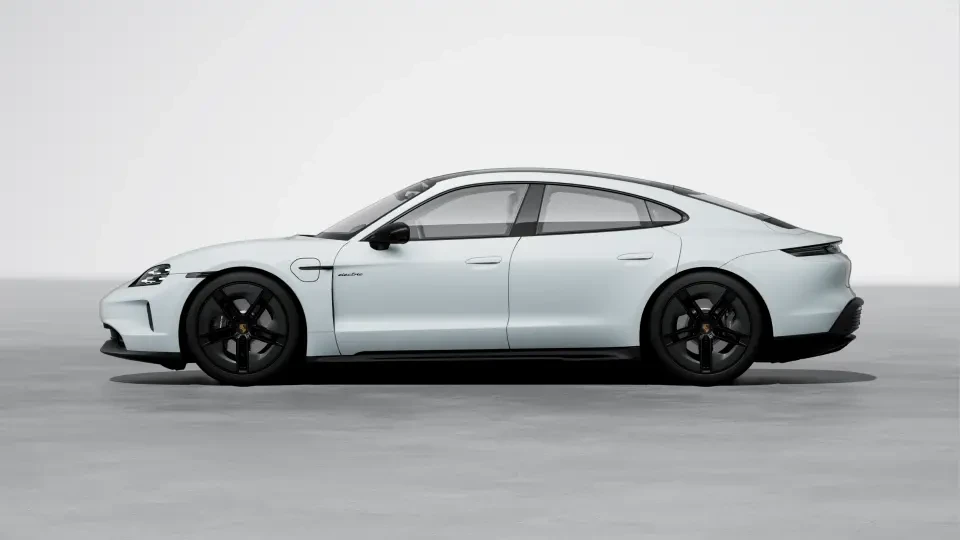 2026 Porsche Taycan 4 - Image 15 of 31