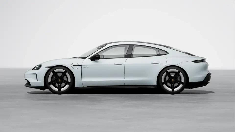 2026 Porsche Taycan 4 - Image 15 of 31