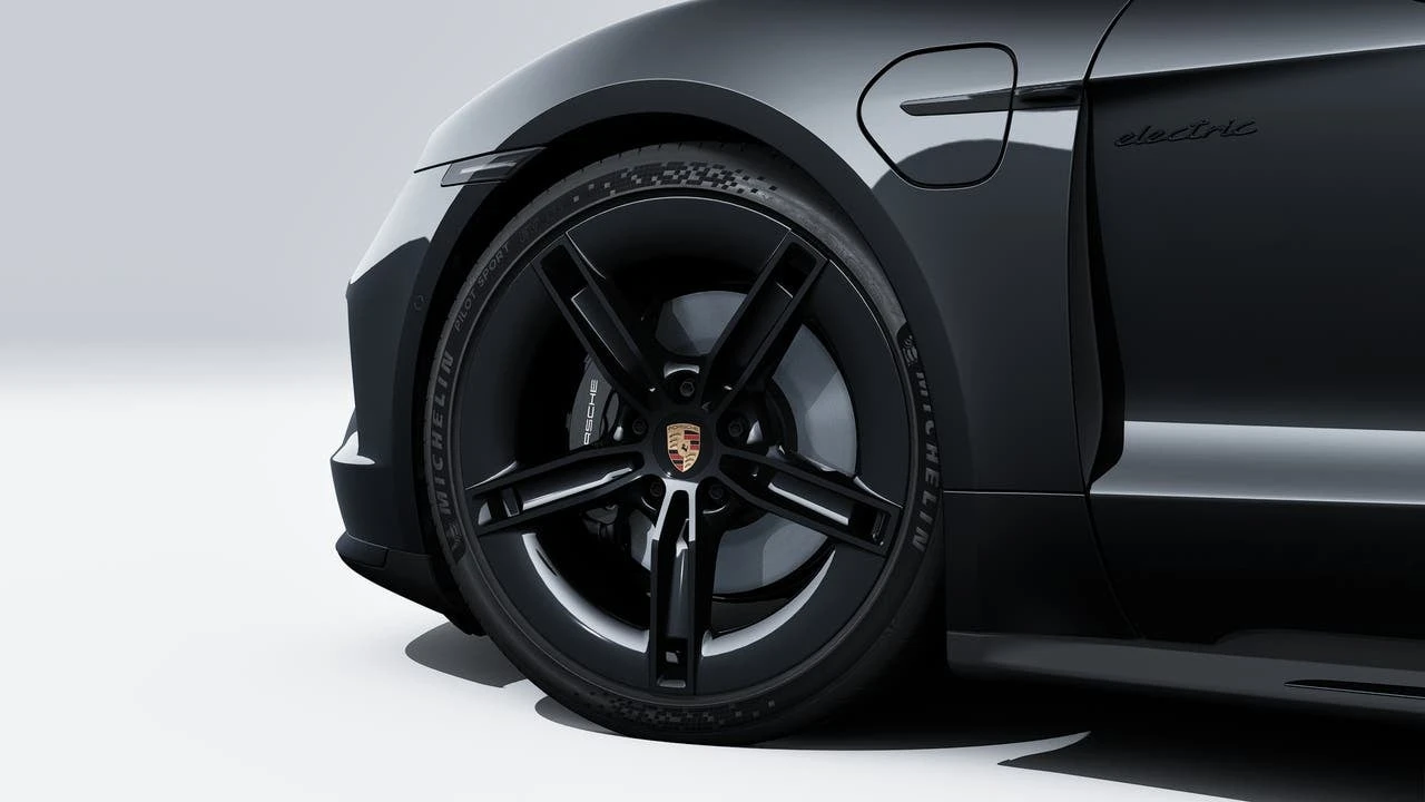 2026 Porsche Taycan 4 - Image 10 of 14