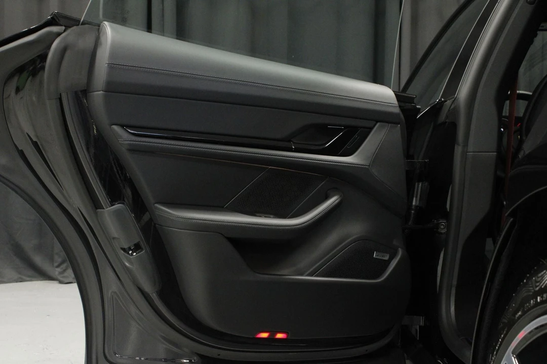 2026 Porsche Taycan 4 - Image 13 of 31