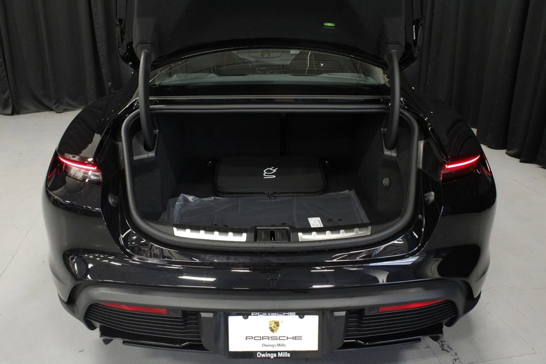 2026 Porsche Taycan 4 - Image 17 of 31
