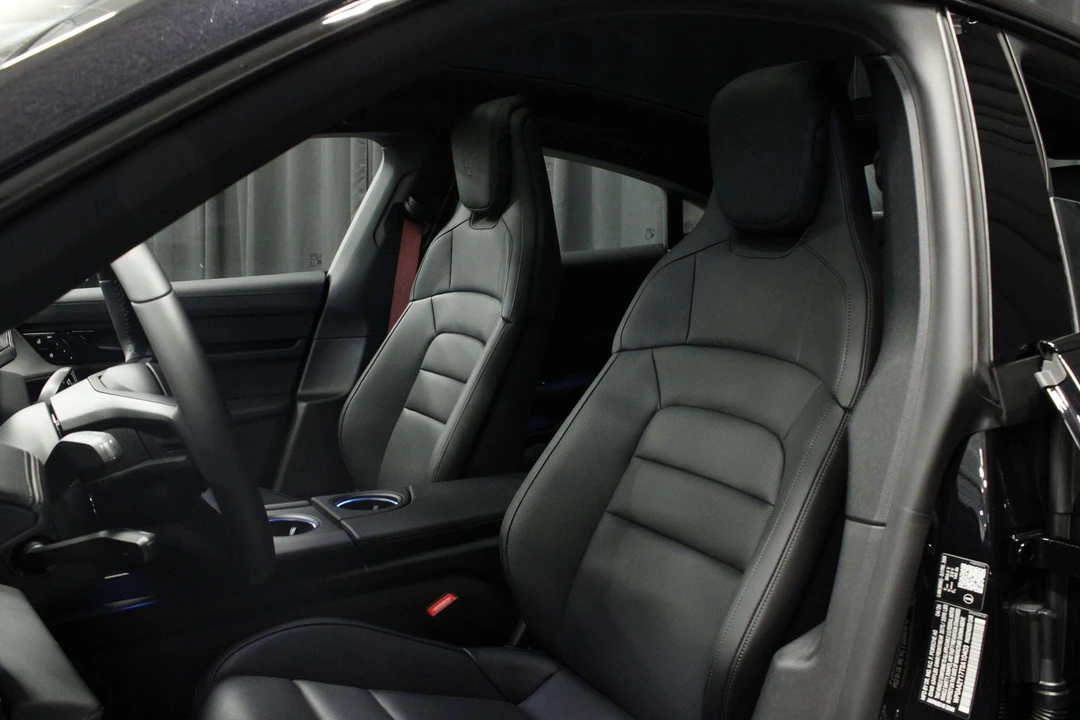 2026 Porsche Taycan 4 - Image 19 of 31