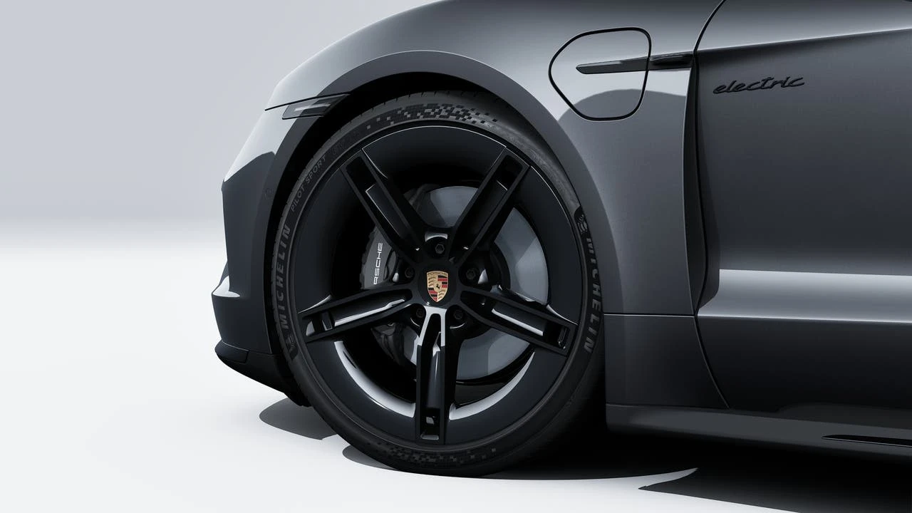 2026 Porsche Taycan 4 - Image 10 of 14