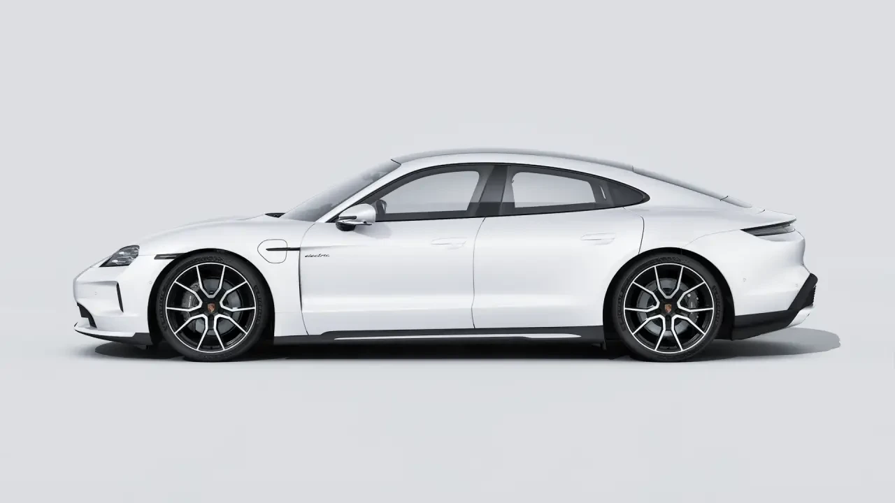 2026 Porsche Taycan 4 - Image 16 of 30