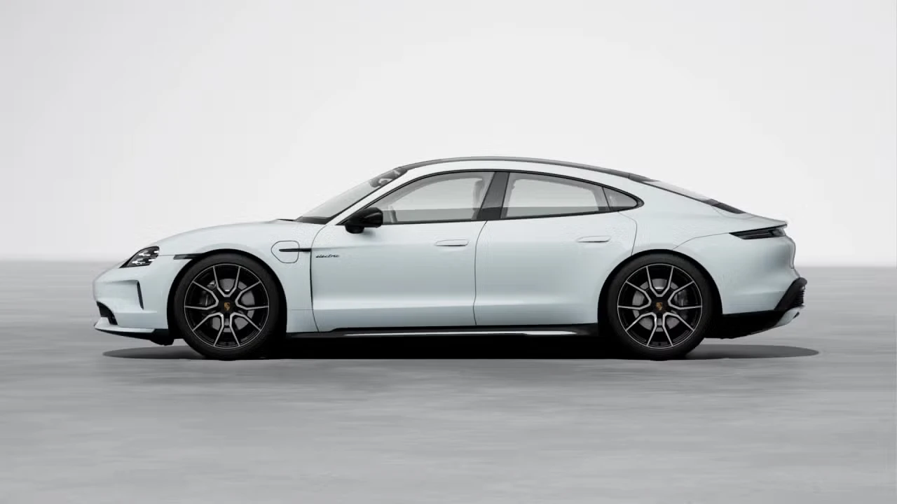 2026 Porsche Taycan 4 - Image 12 of 31