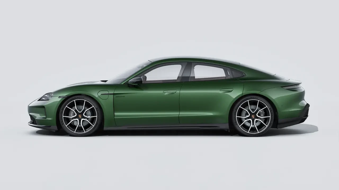 2026 Porsche Taycan 4 - Image 16 of 30