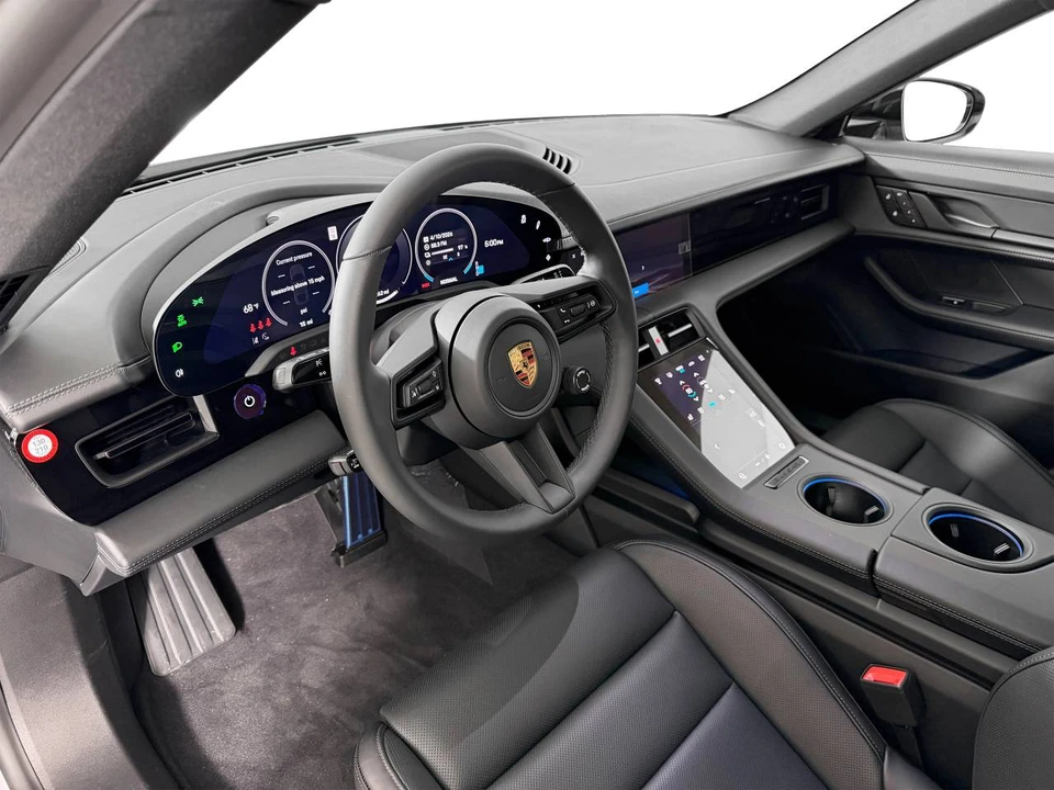 2026 Porsche Taycan 4 - Image 4 of 4