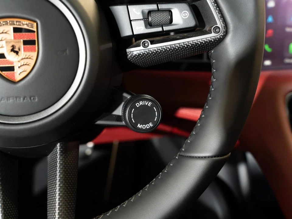 2026 Porsche Taycan 4 - Image 24 of 31