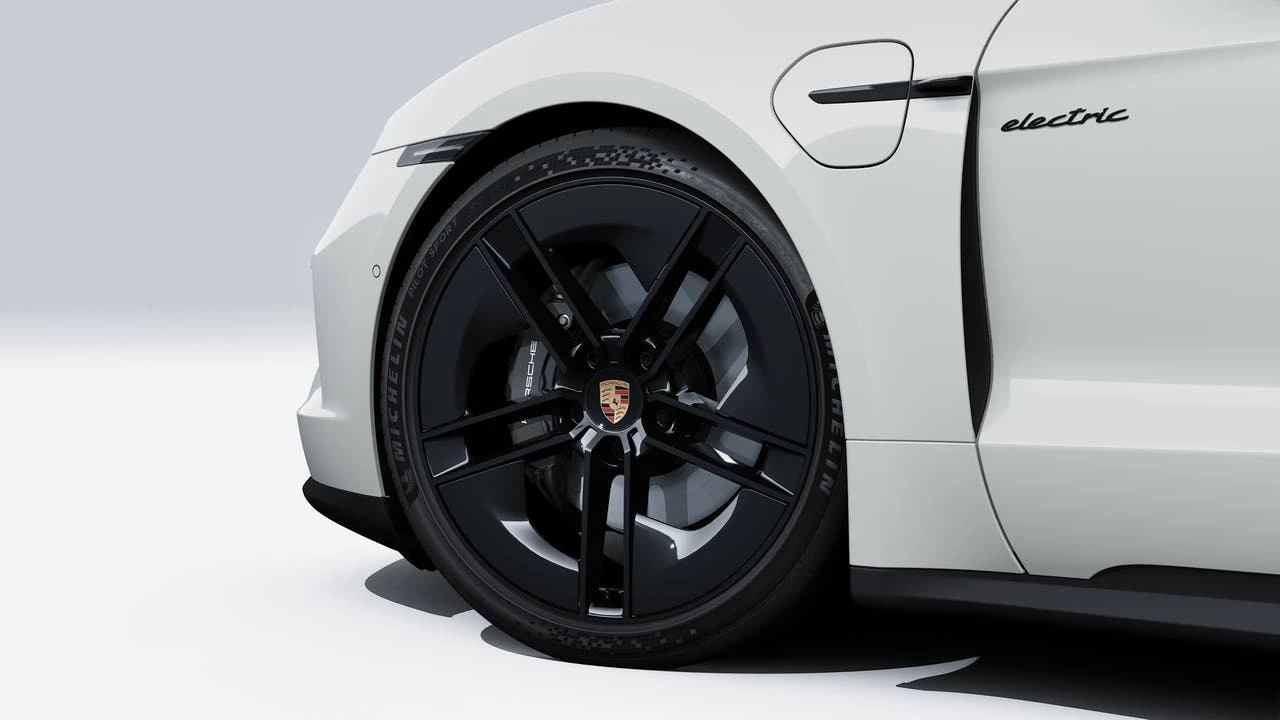 2026 Porsche Taycan 4 - Image 10 of 14