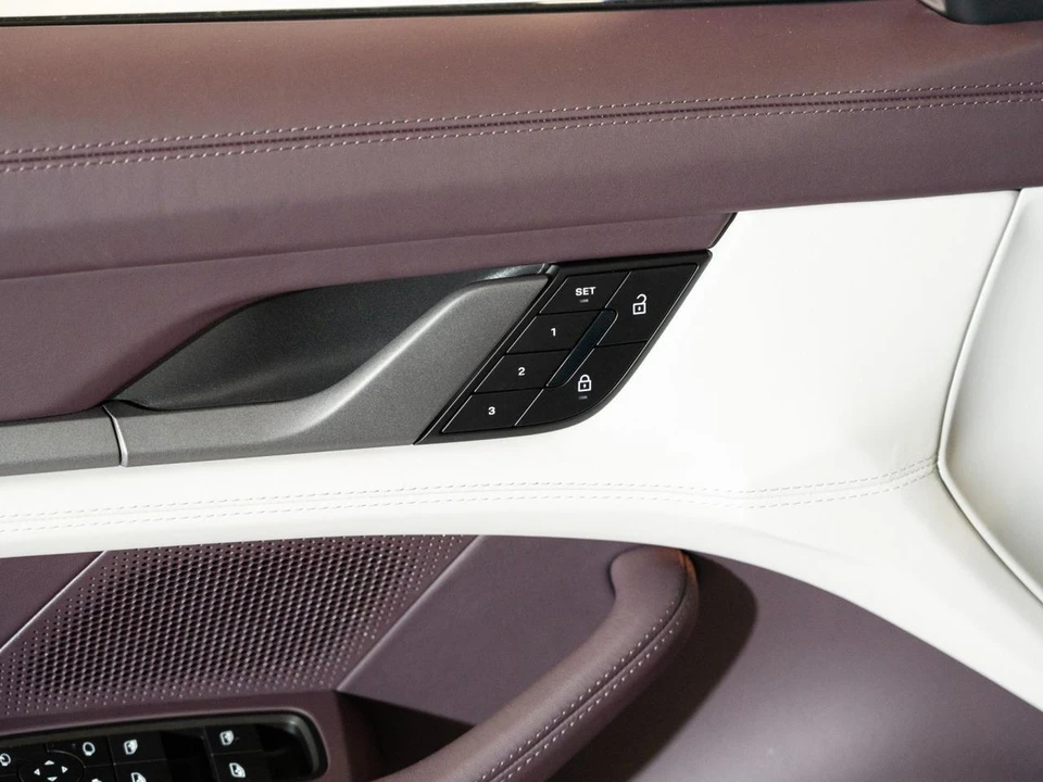 2026 Porsche Taycan Cross Turismo - Image 16 of 29