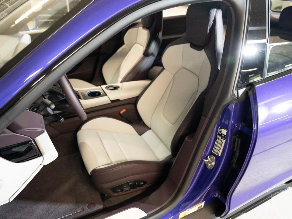 2026 Porsche Taycan Cross Turismo - Image 24 of 29