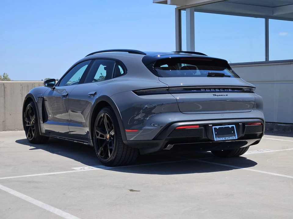 2026 Porsche Taycan Cross Turismo - Image 3 of 5
