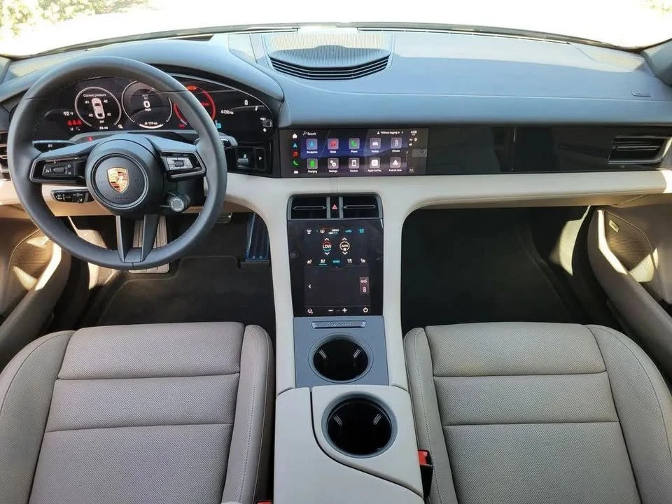 2026 Porsche Taycan 4 - Image 11 of 19