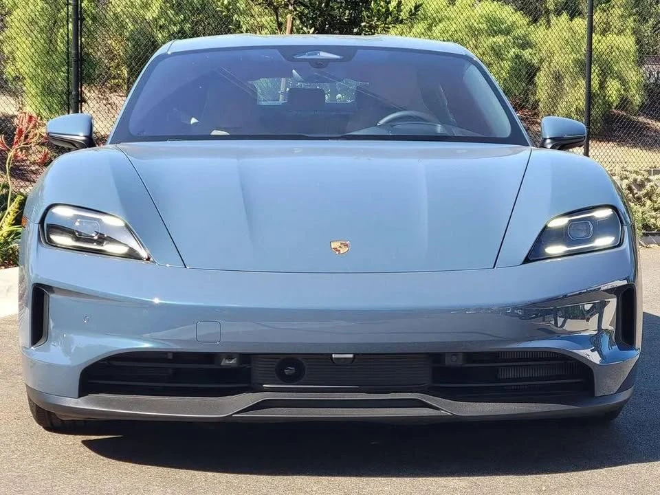 2026 Porsche Taycan 4 - Image 9 of 19