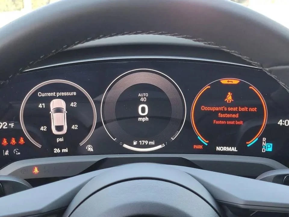 2026 Porsche Taycan 4 - Image 14 of 19