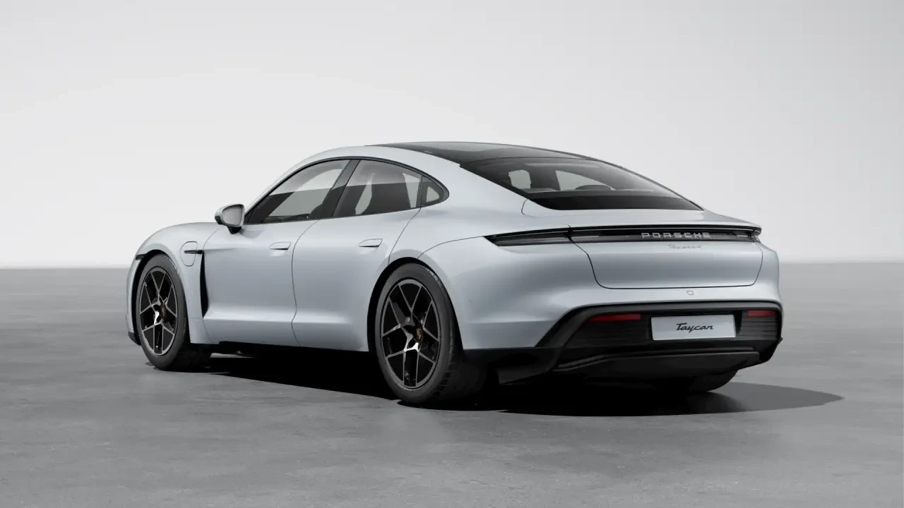 2026 Porsche Taycan 4 - Image 24 of 31