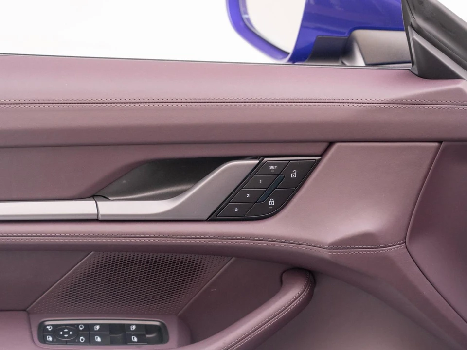 2026 Porsche Taycan 4 - Image 22 of 31