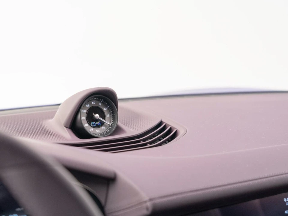 2026 Porsche Taycan 4 - Image 25 of 31