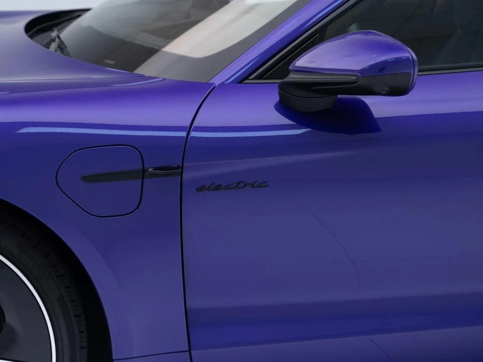 2026 Porsche Taycan 4 - Image 13 of 31