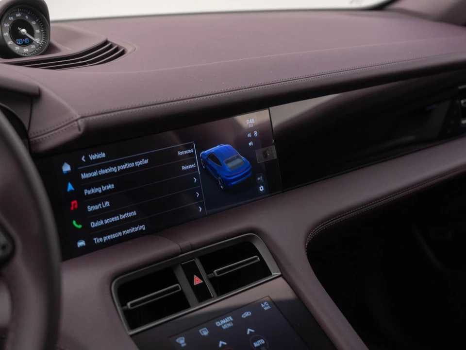 2026 Porsche Taycan 4 - Image 26 of 31