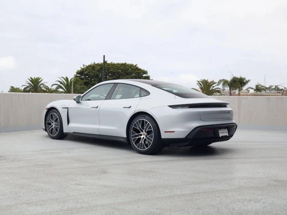 2026 Porsche Taycan 4 - Image 3 of 5