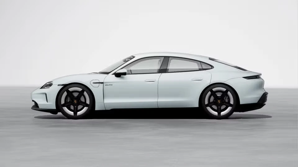 2026 Porsche Taycan 4 - Image 11 of 31