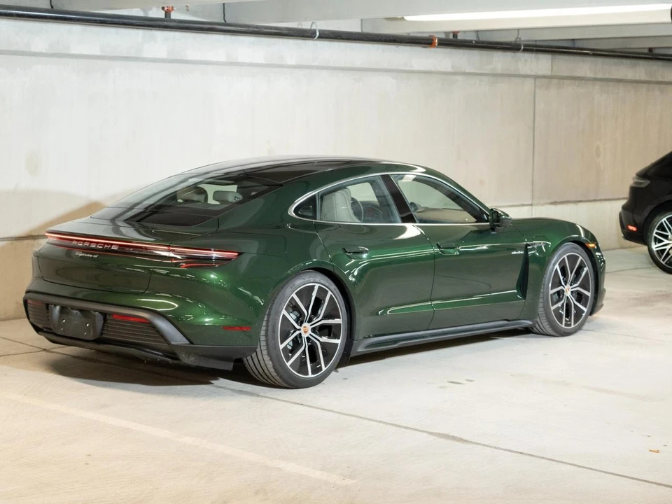 2026 Porsche Taycan 4 - Image 9 of 29