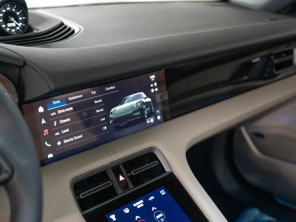 2026 Porsche Taycan 4 - Image 21 of 29
