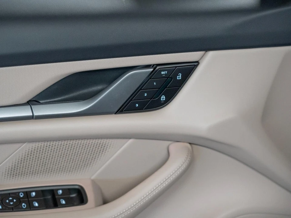 2026 Porsche Taycan 4 - Image 17 of 29