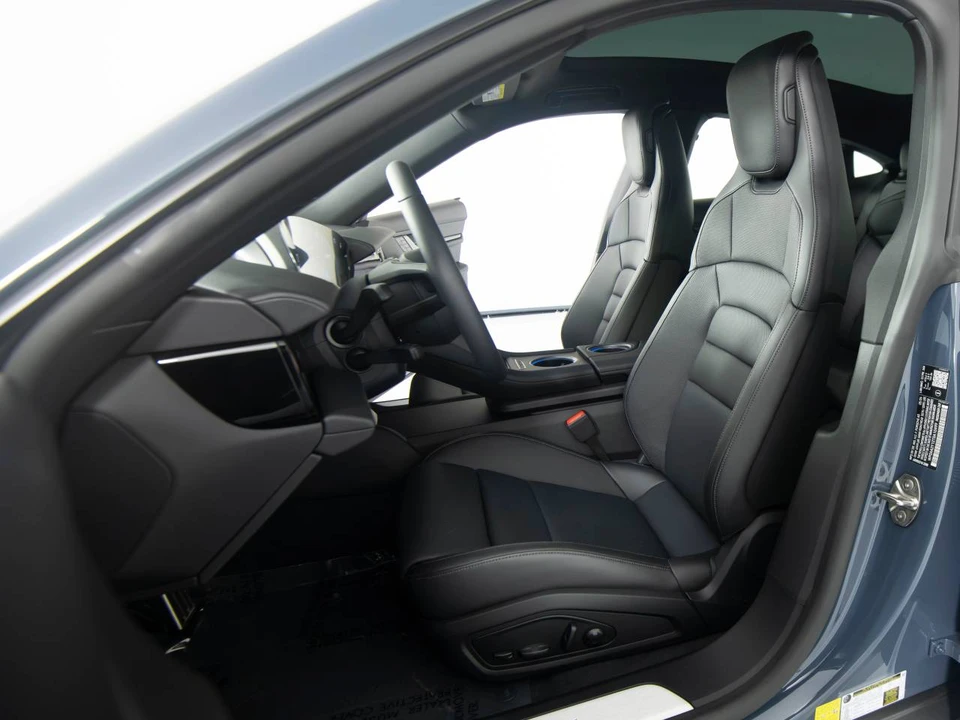 2026 Porsche Taycan 4 - Image 5 of 5