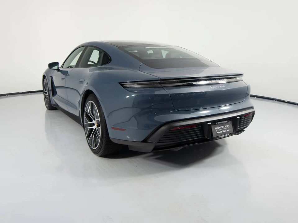 2026 Porsche Taycan 4 - Image 3 of 5