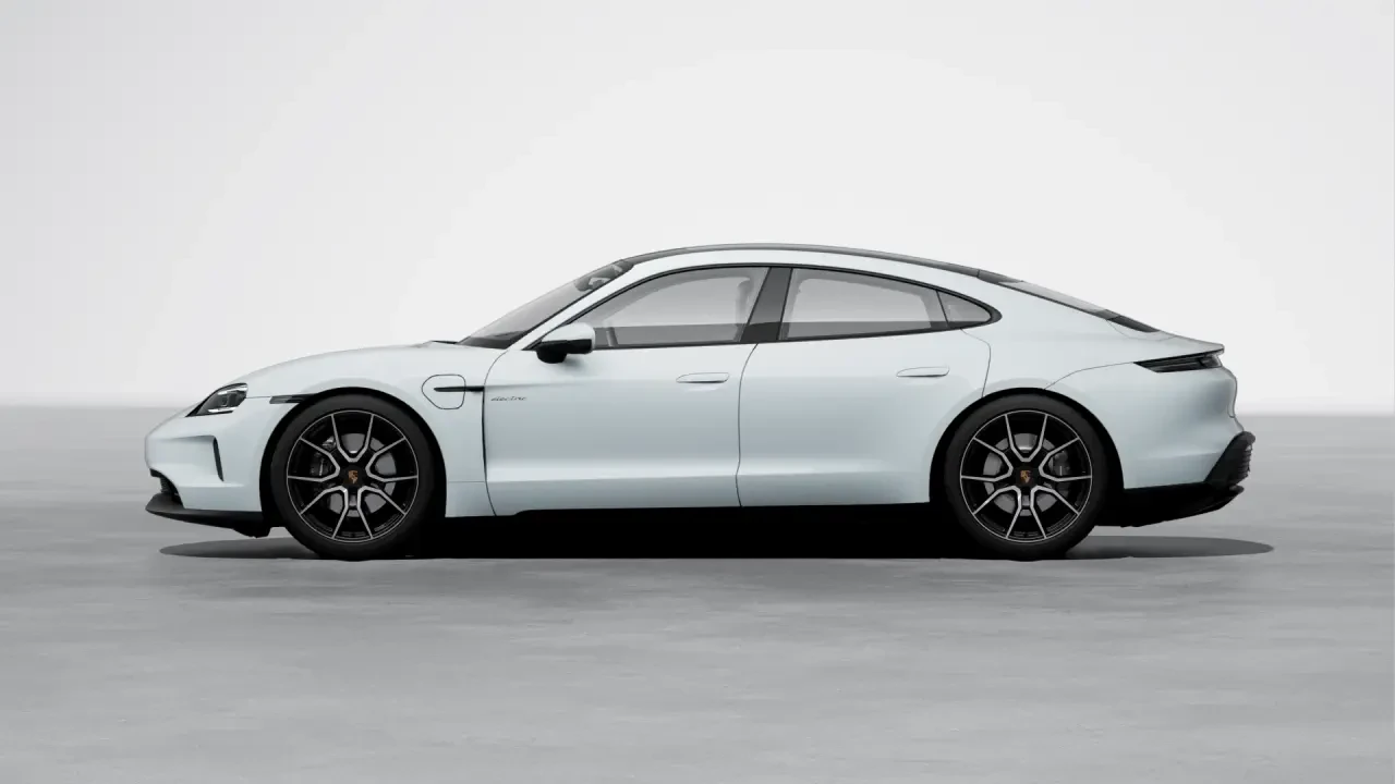2026 Porsche Taycan 4 - Image 16 of 30