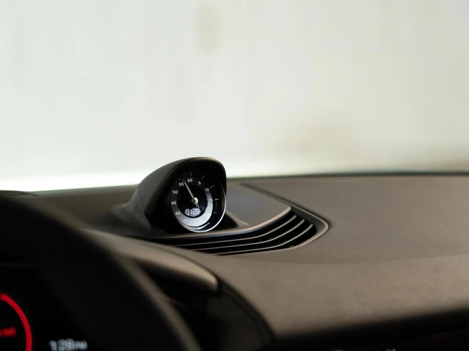 2026 Porsche Taycan 4 - Image 19 of 28