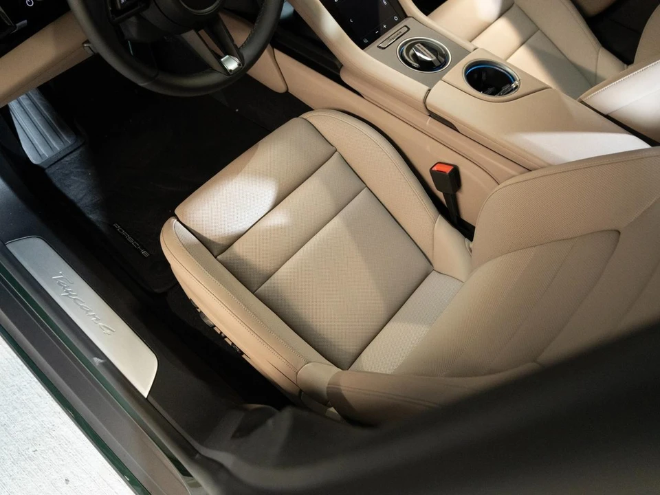 2026 Porsche Taycan 4 - Image 13 of 28