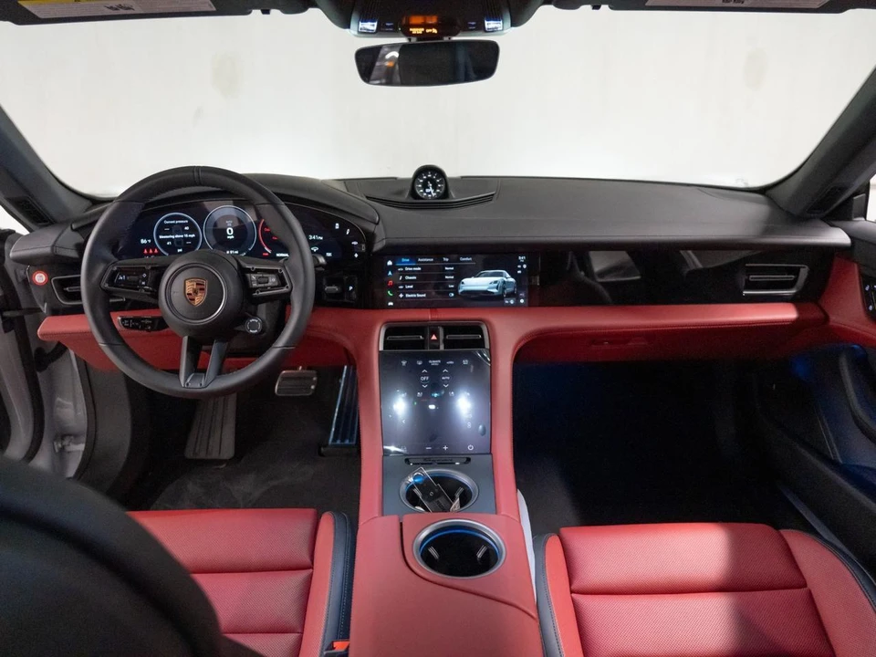 2026 Porsche Taycan 4 - Image 25 of 28