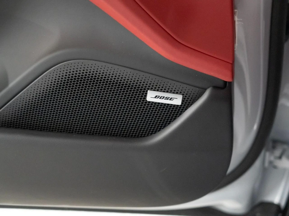 2026 Porsche Taycan 4 - Image 18 of 28